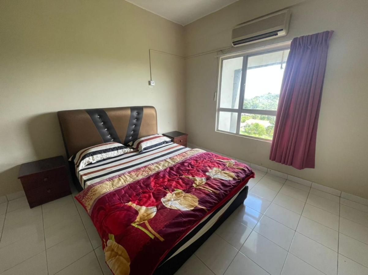 Fullhouse Marina View Villas Apartment Port Dickson Bagian luar foto
