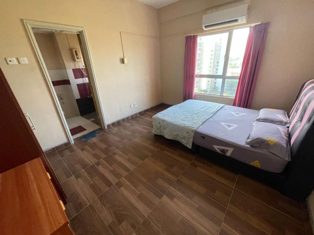 Fullhouse Marina View Villas Apartment Port Dickson Bagian luar foto