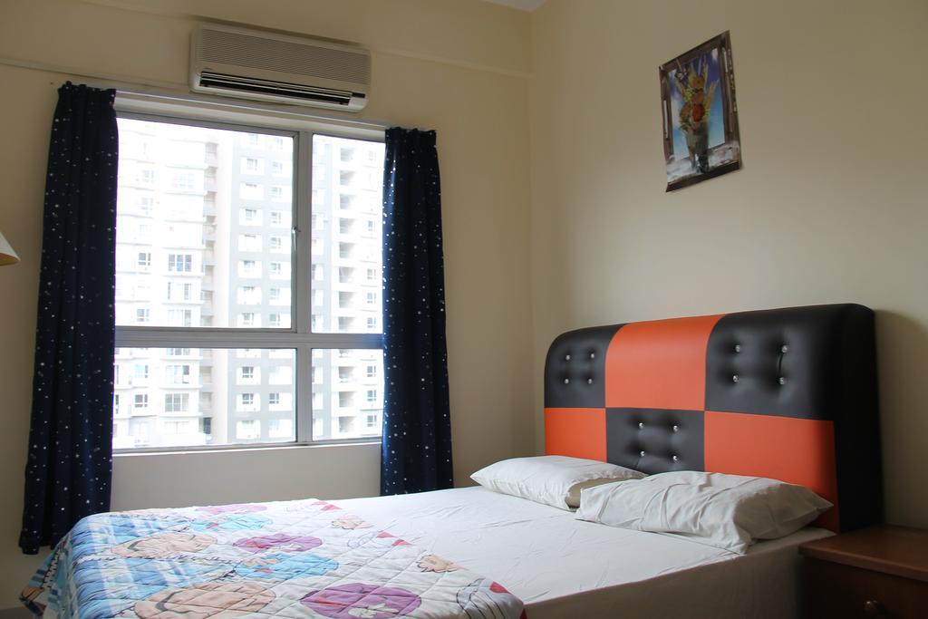 Fullhouse Marina View Villas Apartment Port Dickson Bagian luar foto